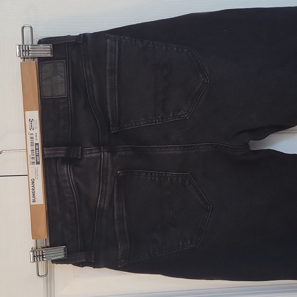 American Eagle Jeans (short) - Picture 8 of 8